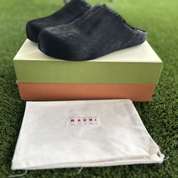 Marni slides