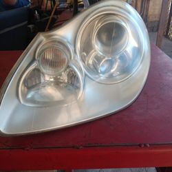 2005 Porsche Cayenne Driver Side Zenon Headlight 