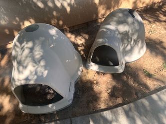 Dog igloos house