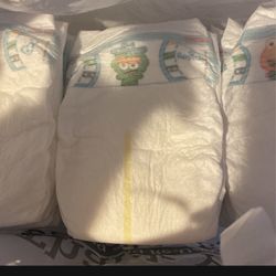 Newborn And Size 1 Diapers