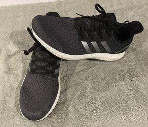 Tampa Bay Lightning Ultraboosts Size 10