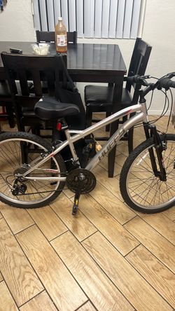 Lightly used huffy mountain bike 80$