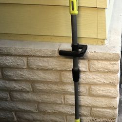 RYOBI CORDLESS TELESCOPING POWER SCRUBBER P4500 - INCLUDES BRUSH