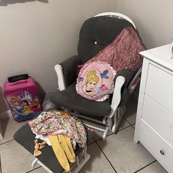 Nursery Chair 