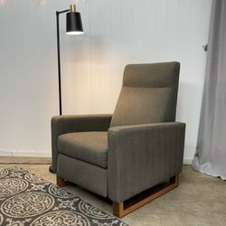 American Leather Recliner armchair with real wood legs
