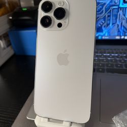 iPhone 14 Pro Max - 256Gb Unlocked Battery 100%