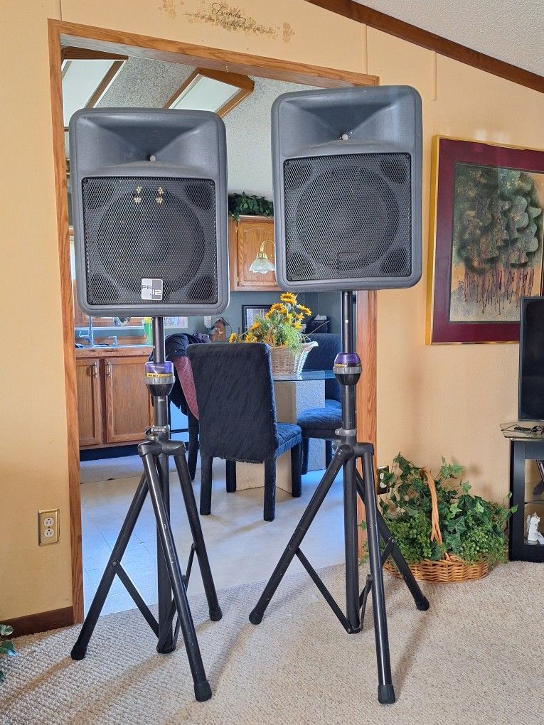 THESE ARE 2- Sets Kareoke Speakers