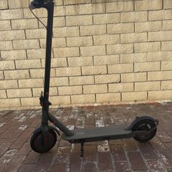 Electric scooter