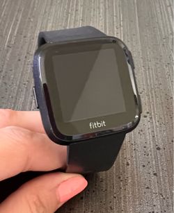 Fitbit Versa FB504 - Black