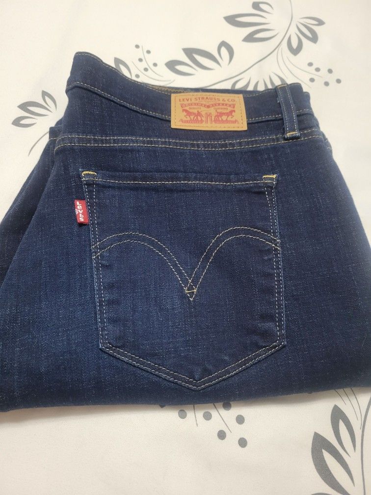 Woman's Levi's