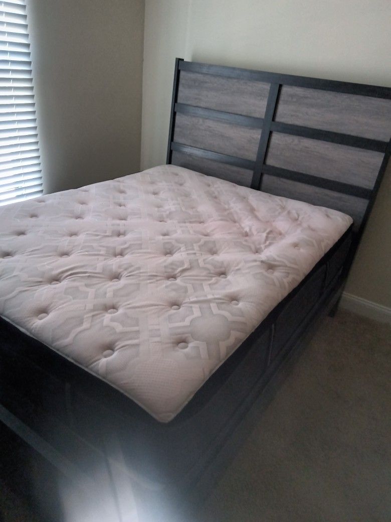 Queen Size Bed