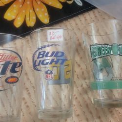 Miller lite, bud light sperbowl 50 , stone brewing co, pepsi glasses, Alamo drafthouse kong glass $10-$12
Pick up in Harlingen near Walmart
Antiques, 