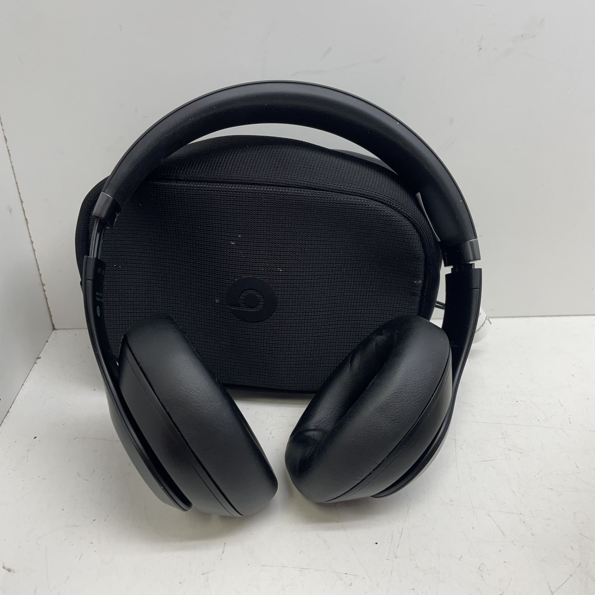 Beats Studio Pro Headphones 200104
