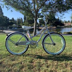 New Silver Glitter ✨ beach 🏖 Petite Ladies cruiser 24” deluxe ladies women’s girls bike bicycle