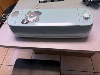 CRICUT EXPLORE AIR 2 CUTTING MACHINE