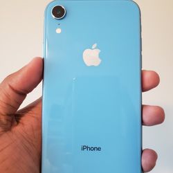 iPhone XR  , Unlocked   for all Company Carrier ,  Excellent Condition  Like New 