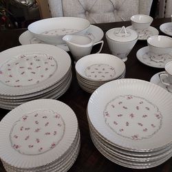 Service Of 6 China set