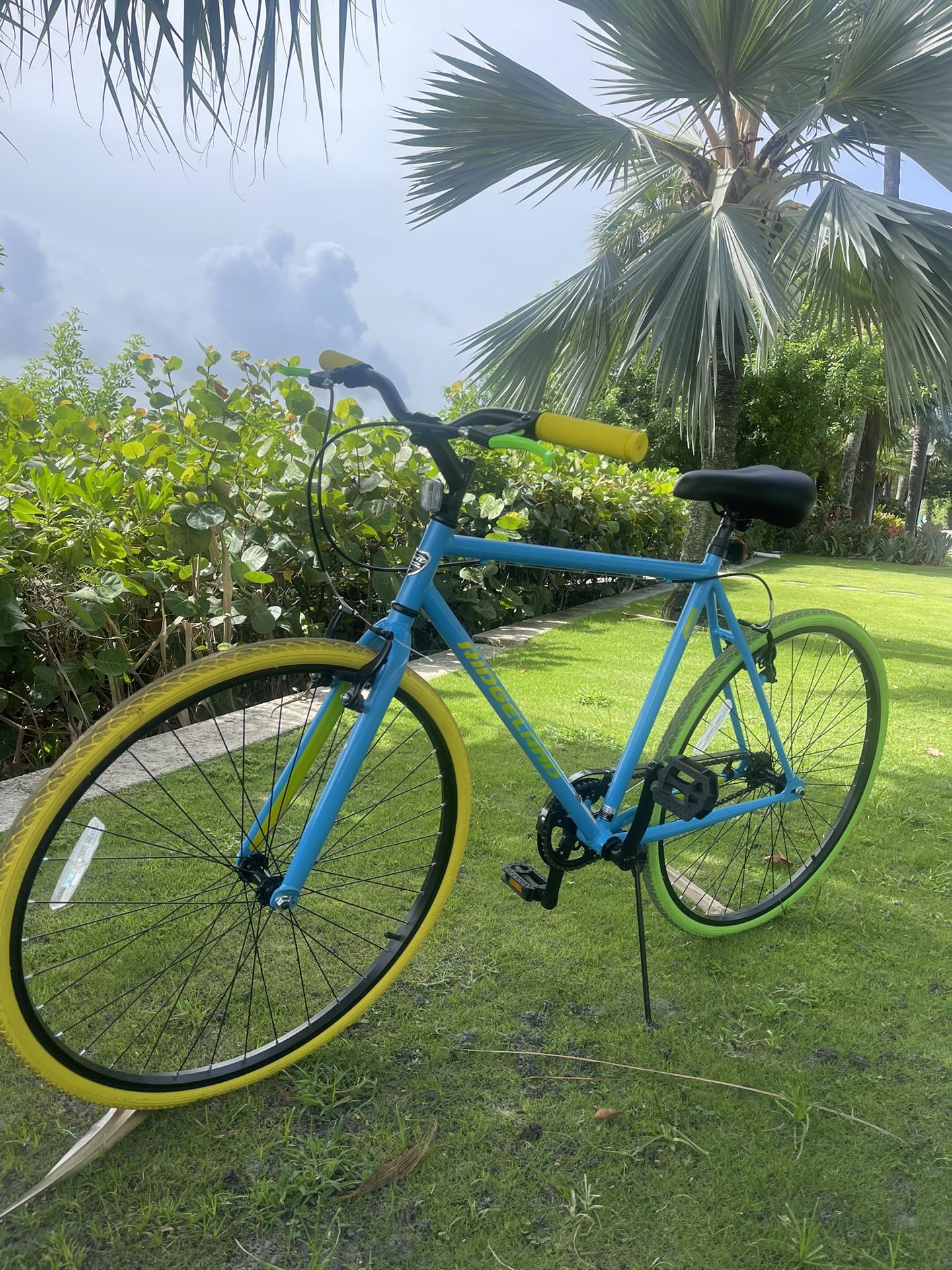 Kent Bicycle Like New.