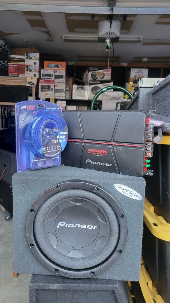 12inch Pioneer Sub And Amplifier And Kit