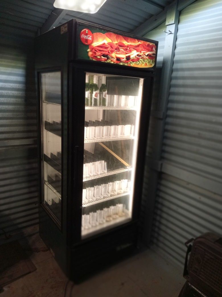 True commercial refrigerator from subway