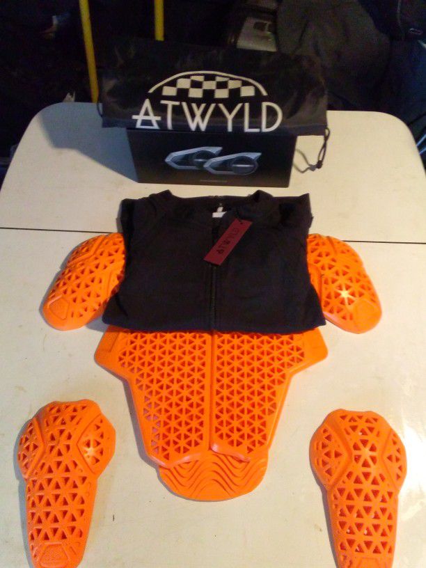 ATWYLD Biker Outfit 