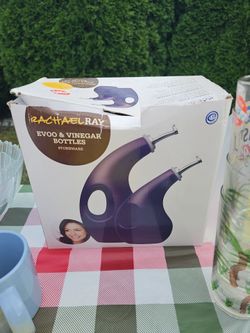 Oil and vinegar bottle Rachel Ray brand new