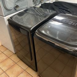 WASHER AND GAS DRYER SET