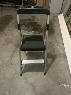 2-Step Aluminum Step Stool Ladder, 250 lbs. Type I Duty Rating (8ft. Reach Height)