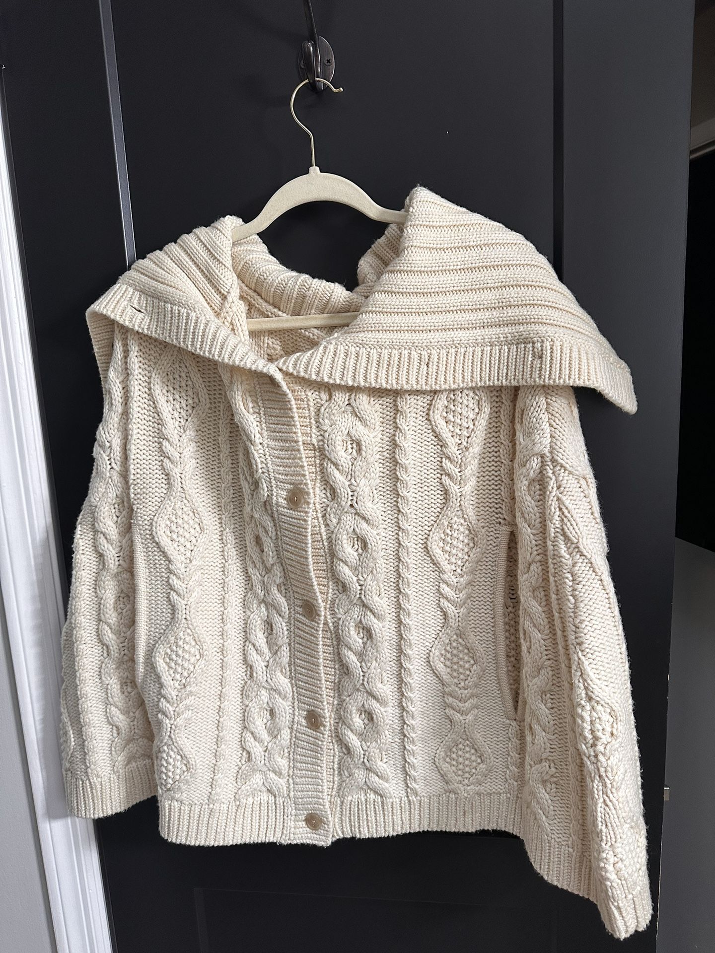GAP Chunky Cable Knit Icelandic Mixed Cable Cape Sweater Poncho Cardigan Beige Excellent Condition Size M