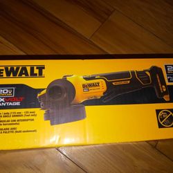 20-Volt MAX Lithium Ion Cordless Brushless 4-1/2 - 5 in. Paddle Switch Angle Grinder with FLEXVOLT ADVANTAGE (Tool Only)