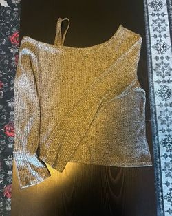Grey off the shoulder top long sleeve