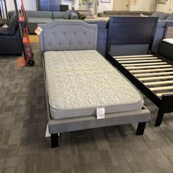 Twin Platform Bed Frame 