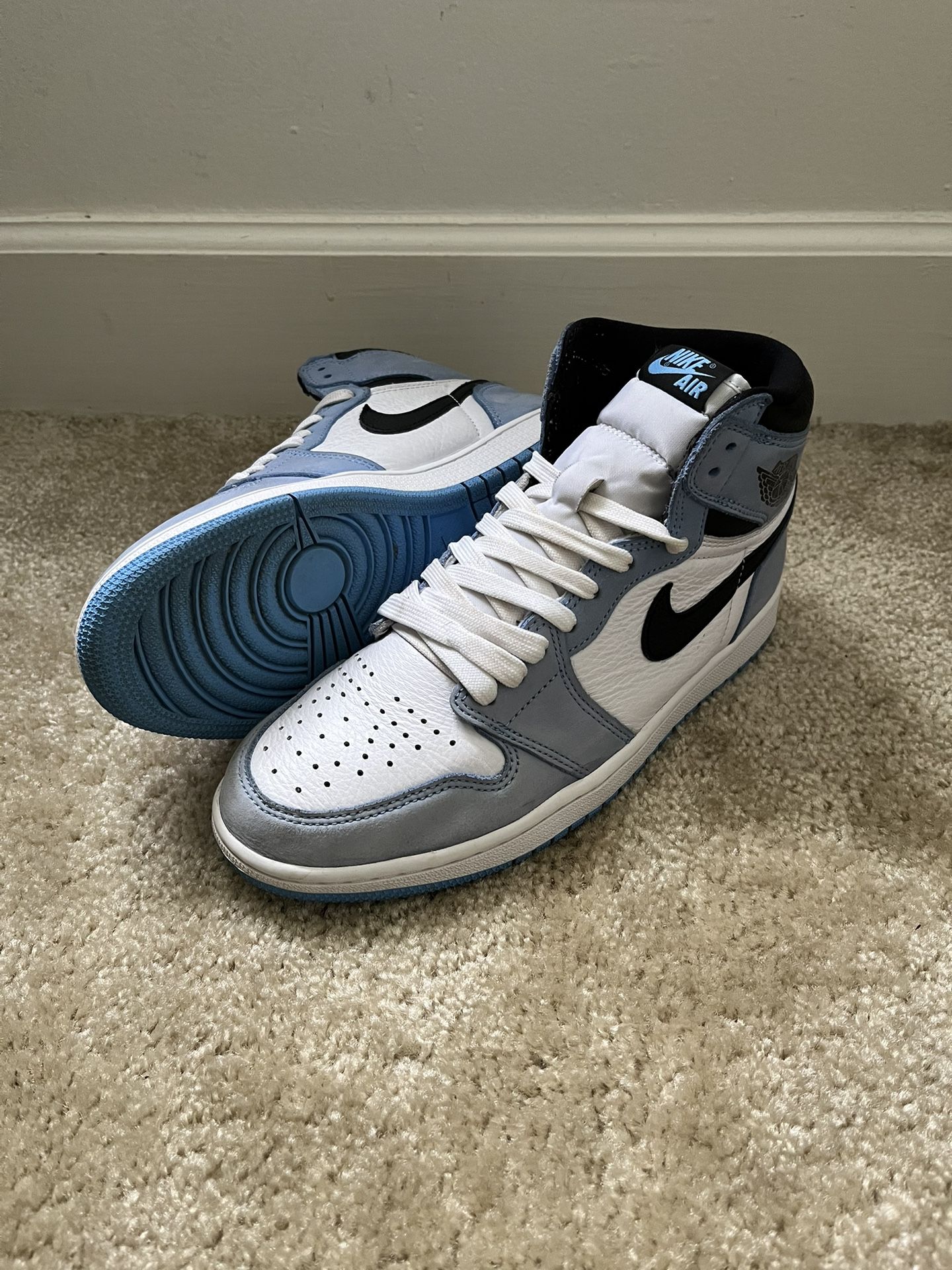 Jordan 1 High ‘UNC’