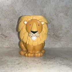 Lion Ceramic Holder Vintage 