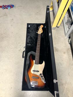 bass guitar