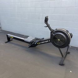 Concept2 RowERG Rowing Machine with PM5 Monitor… Home Gym Fitness….