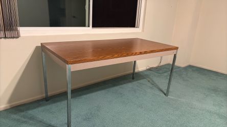 Free table