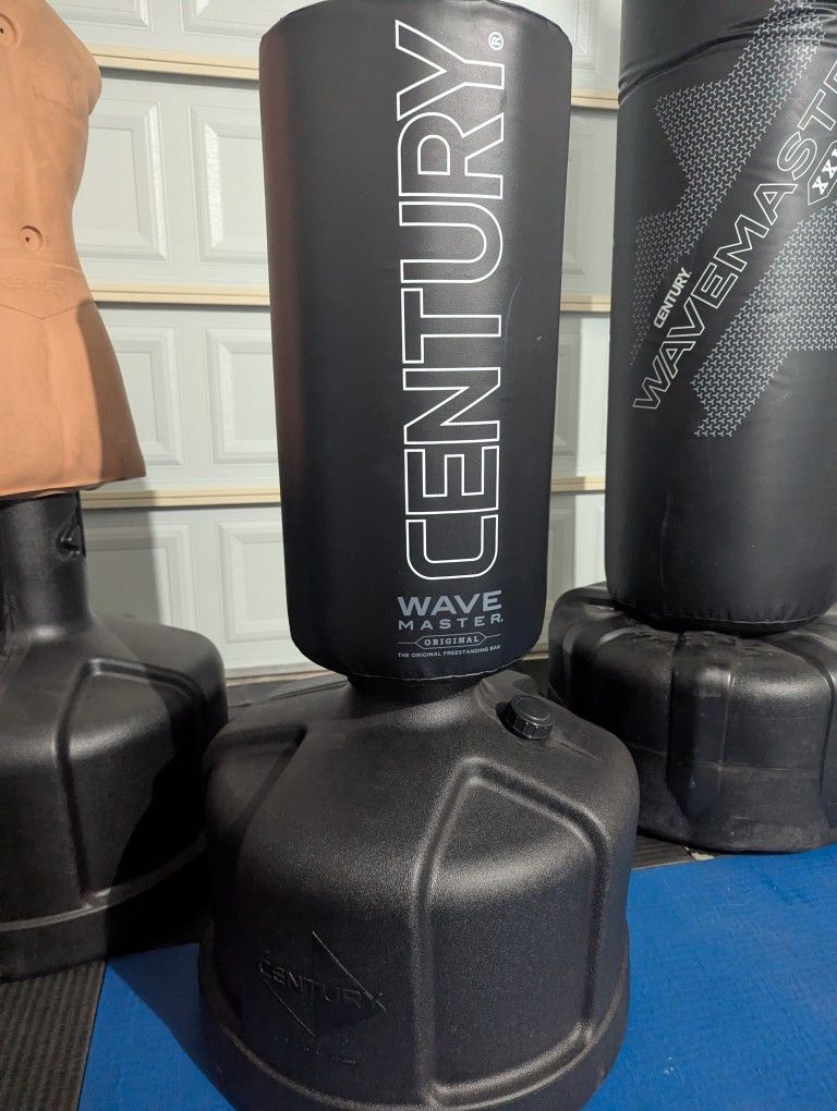 New WaveMaster Freestanding Punching Bag