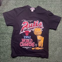 Preowned 1992 Chicago World Championship Tee Shirt- Size Medium