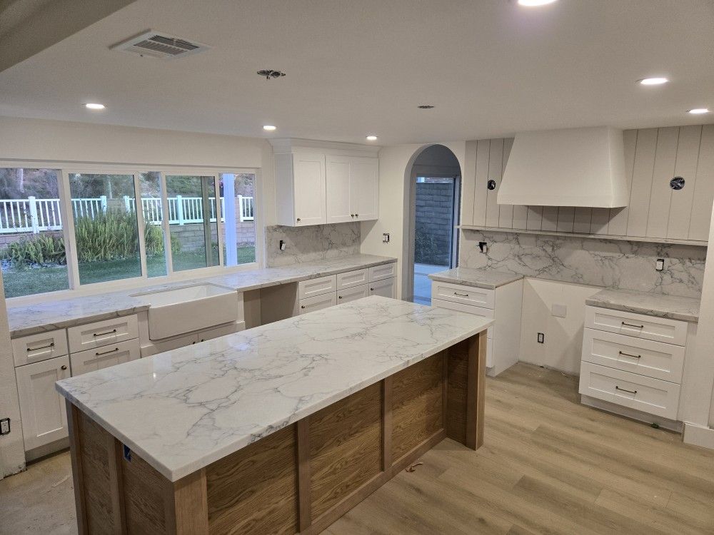 Countertop Installation & Slab Fabrication