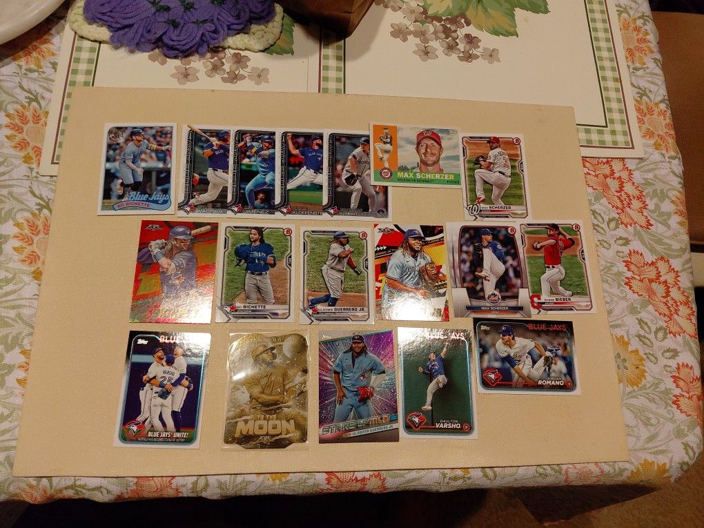 BASEBALL CARDS 
