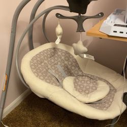 Graco Baby Swing