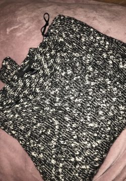 FOREVER 21 sweater
