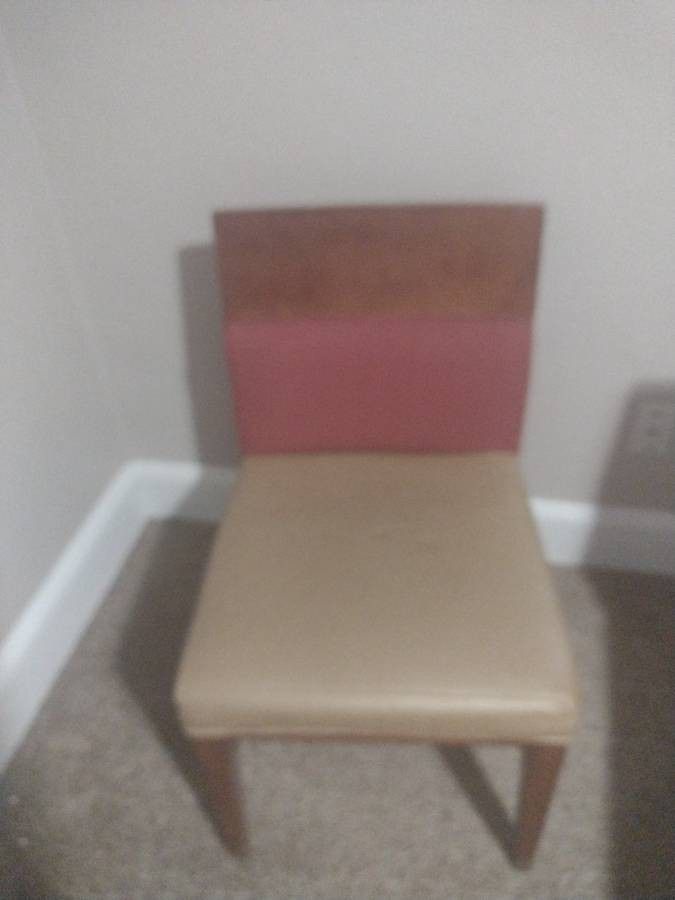4 Chairs