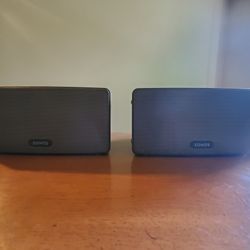 SONOS Play 3 Speakers (Pair)