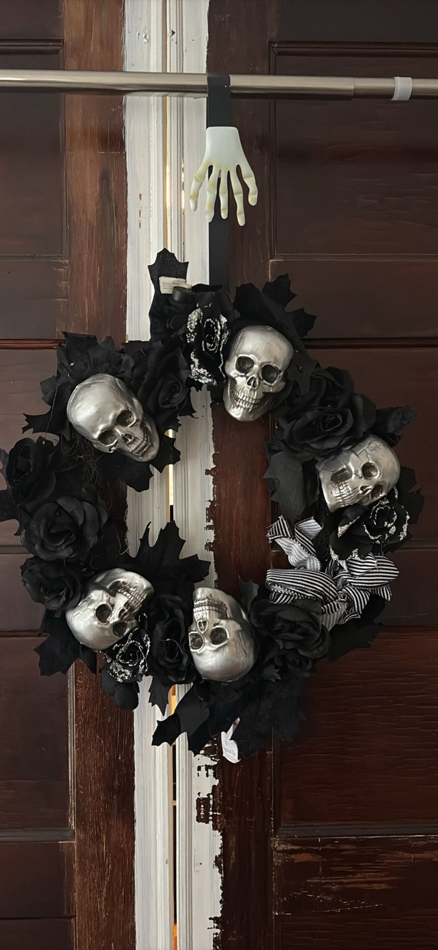 Black Skull Wreath With Black Roses