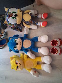 SONIC BUILD A BEAR COLLECTORS BUNDLE