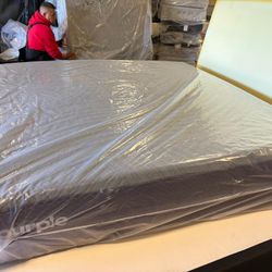 ✨King Mattress Purple Restore Plus Cool Touch ✨