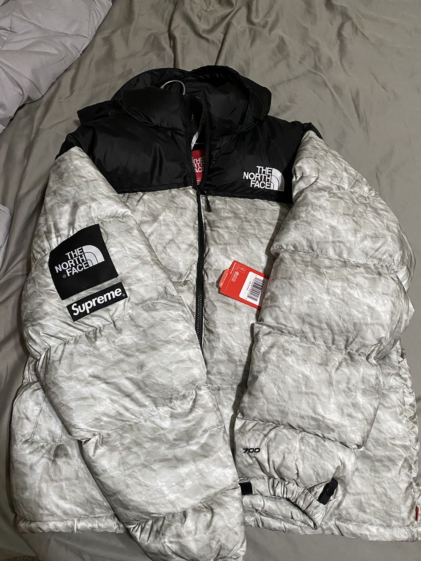 Supreme North Face Nuptse Paper Print XL Brand New with tags