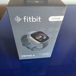 Fitbit Versa 4